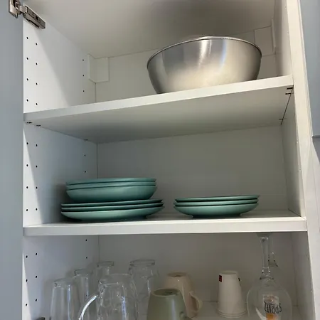 Number 5 Apartment *