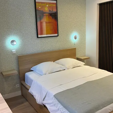 Appartement Number 5 *