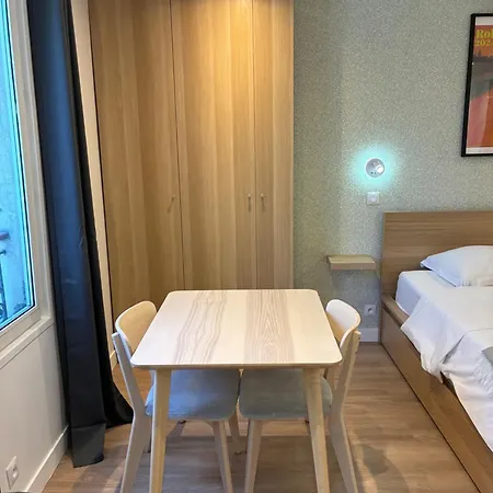 Apartment Number 5 Pantin