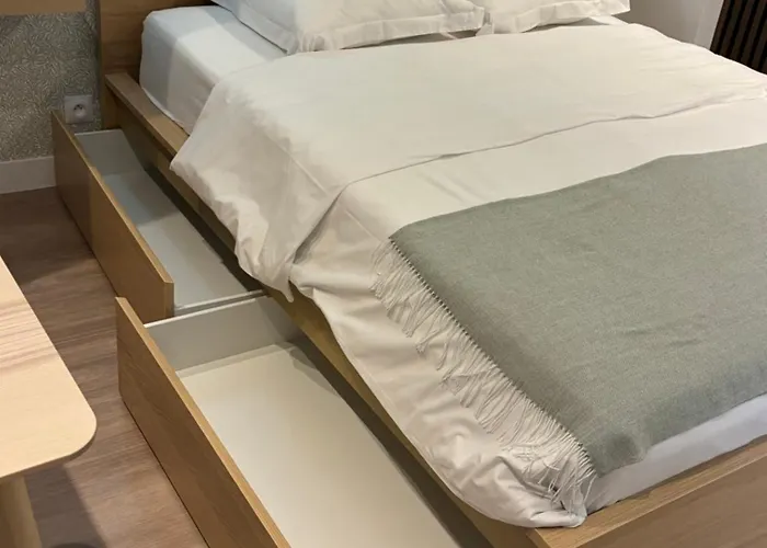 Apartment Number 5 Pantin